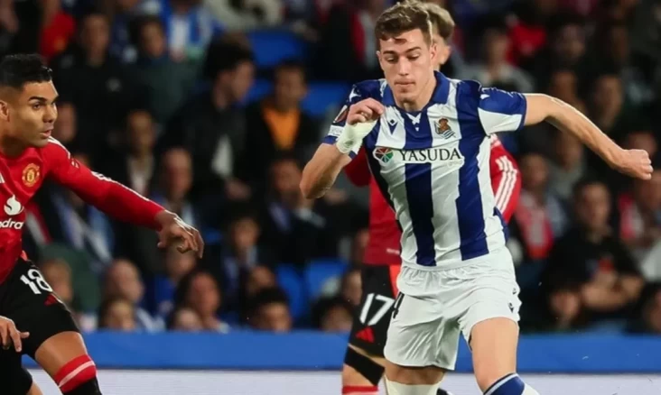 Streaming Man United vs Real Sociedad dalam di UEFA Europa League 2024/25 pada VISION+