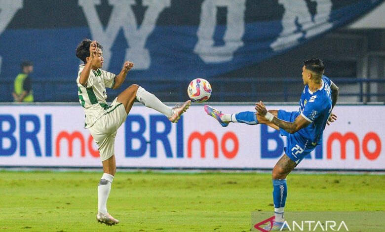 Persib Bandung butuh empat poin lagi untuk segel gelar kejuaraan turnamen juara