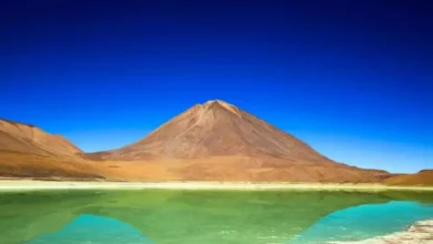 Racun pada Danau Laguna Verde Diklaim seperti Air di tempat di Mars