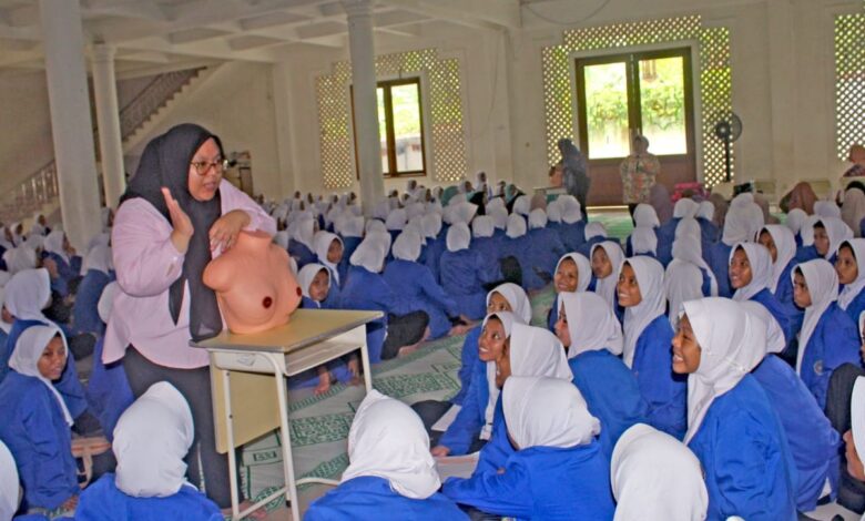 YKPI sosialisasikan upaya deteksi dini tumor ganas kelenjar susu ke pesantren